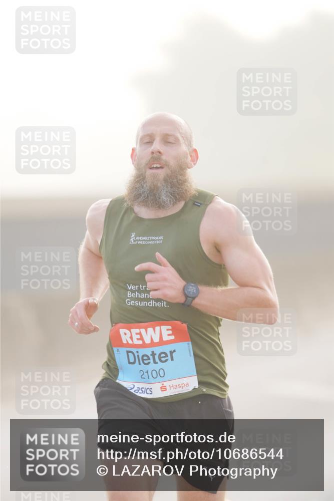 03.10.2026 - Köhlbrandbrückenlauf LAZAROV Photography http://msf.ph/oto/10686544 03.10.2026 09:11:02 Position 3 2100 meine-sportfotos.de