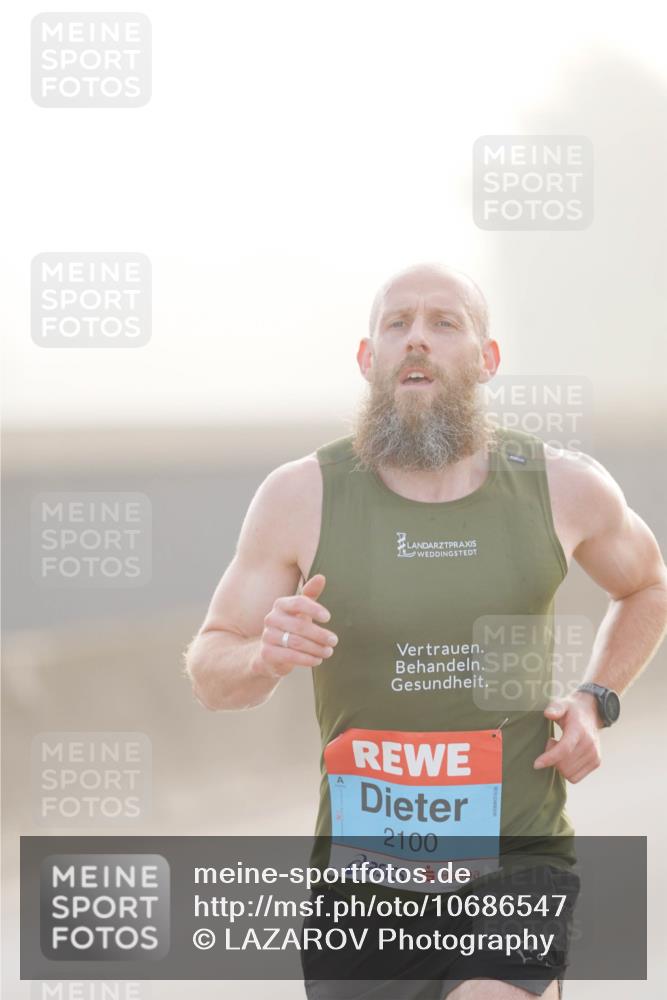 03.10.2026 - Köhlbrandbrückenlauf LAZAROV Photography http://msf.ph/oto/10686547 03.10.2026 09:11:02 Position 3 2100 meine-sportfotos.de