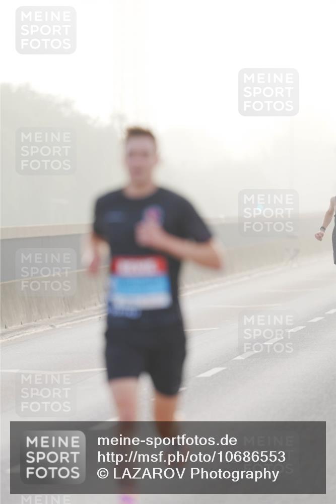 03.10.2026 - Köhlbrandbrückenlauf LAZAROV Photography http://msf.ph/oto/10686553 03.10.2026 09:11:14 Position 3  meine-sportfotos.de