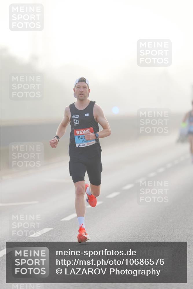 03.10.2026 - Köhlbrandbrückenlauf LAZAROV Photography http://msf.ph/oto/10686576 03.10.2026 09:11:20 Position 3 1508 meine-sportfotos.de