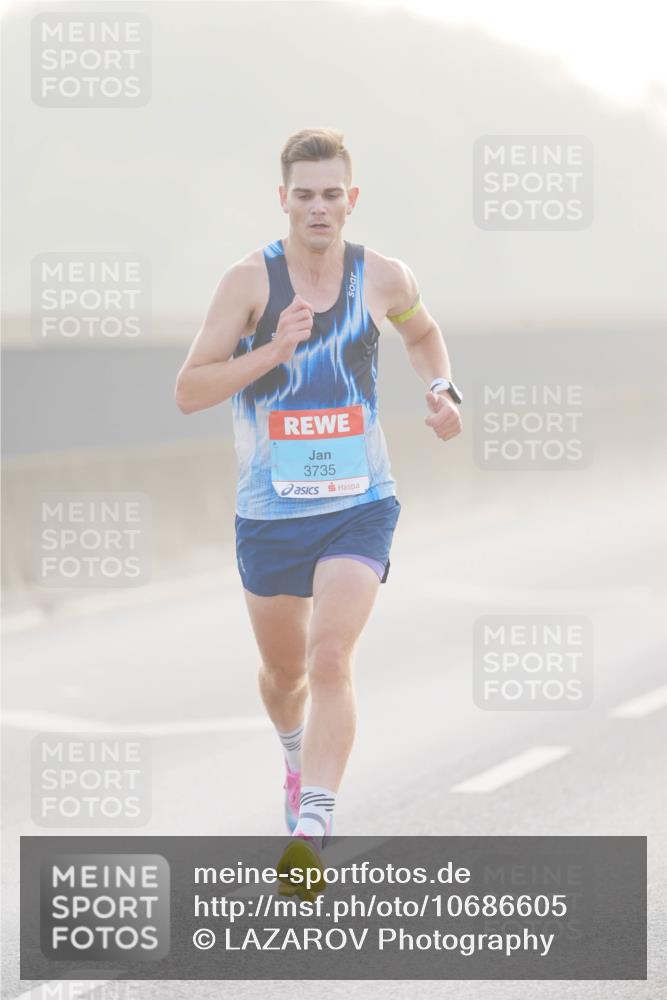 03.10.2026 - Köhlbrandbrückenlauf LAZAROV Photography http://msf.ph/oto/10686605 03.10.2026 09:11:35 Position 3 3735 meine-sportfotos.de