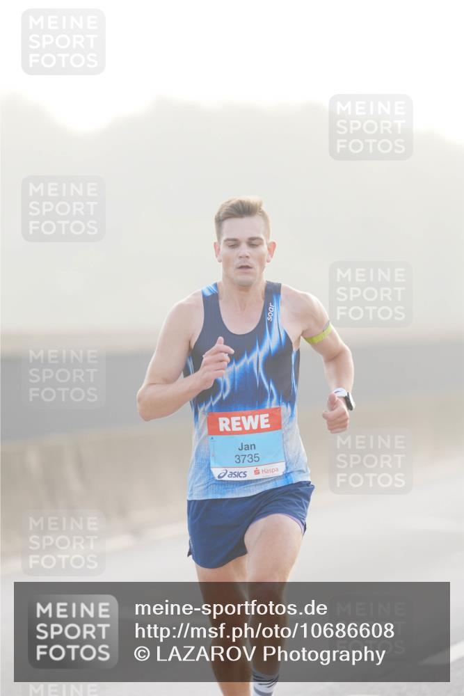 03.10.2026 - Köhlbrandbrückenlauf LAZAROV Photography http://msf.ph/oto/10686608 03.10.2026 09:11:36 Position 3 3735 meine-sportfotos.de