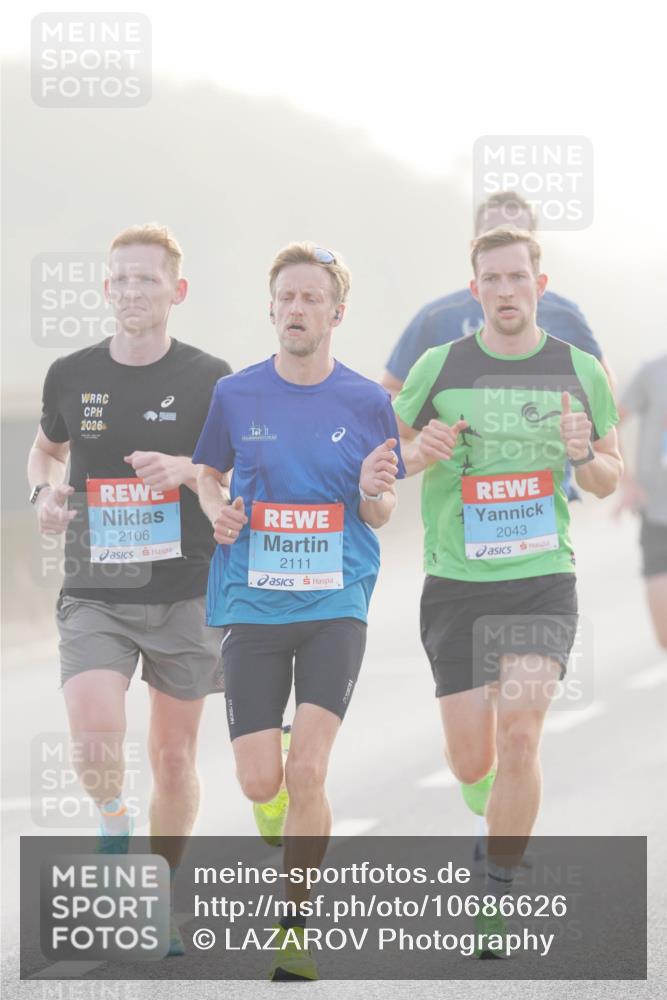03.10.2026 - Köhlbrandbrückenlauf LAZAROV Photography http://msf.ph/oto/10686626 03.10.2026 09:11:40 Position 3 2026, 2106, 2111, 2043 meine-sportfotos.de