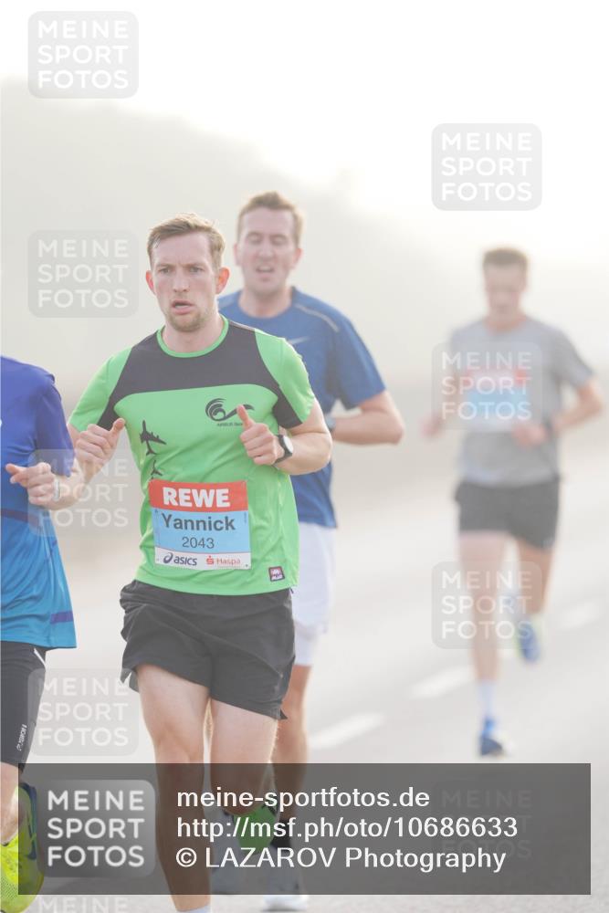 03.10.2026 - Köhlbrandbrückenlauf LAZAROV Photography http://msf.ph/oto/10686633 03.10.2026 09:11:41 Position 3 2043 meine-sportfotos.de