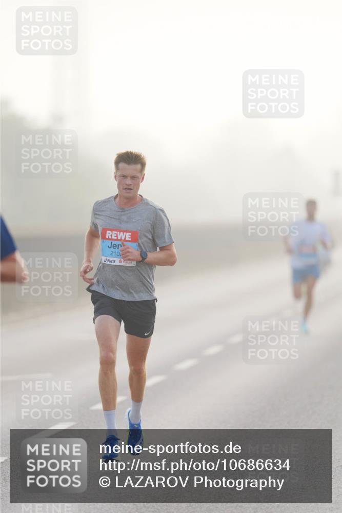 03.10.2026 - Köhlbrandbrückenlauf LAZAROV Photography http://msf.ph/oto/10686634 03.10.2026 09:11:42 Position 3 210 meine-sportfotos.de