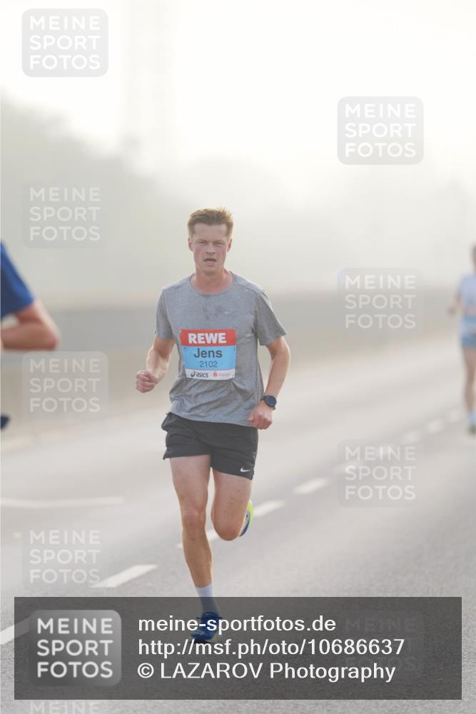 03.10.2026 - Köhlbrandbrückenlauf LAZAROV Photography http://msf.ph/oto/10686637 03.10.2026 09:11:42 Position 3 2102 meine-sportfotos.de