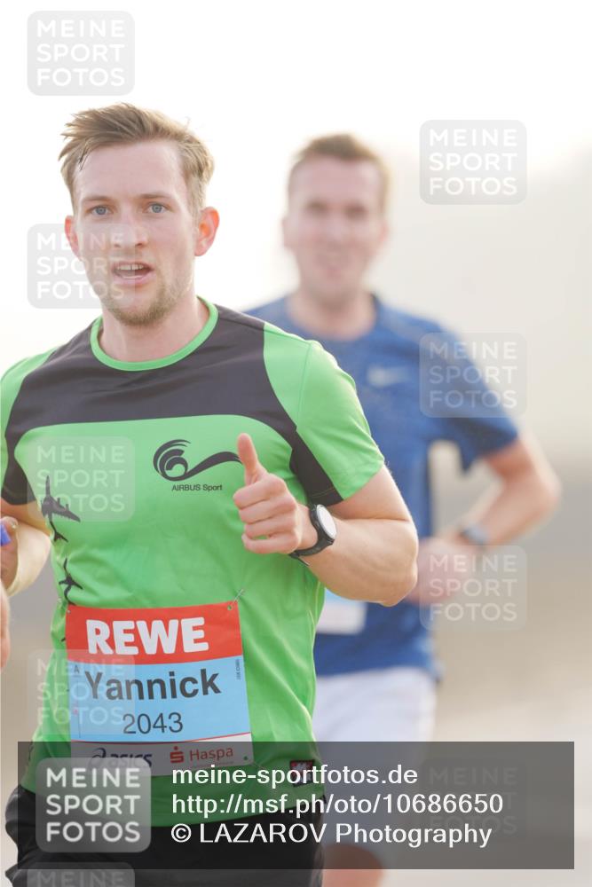 03.10.2026 - Köhlbrandbrückenlauf LAZAROV Photography http://msf.ph/oto/10686650 03.10.2026 09:11:43 Position 3 2043 meine-sportfotos.de