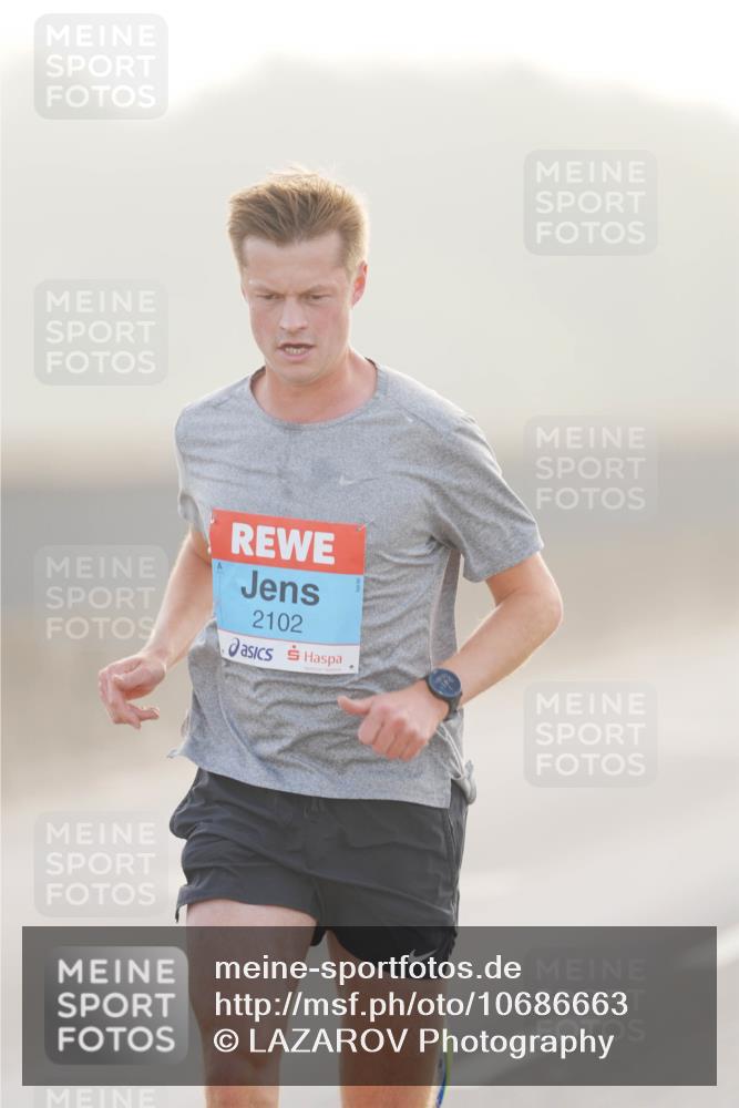 03.10.2026 - Köhlbrandbrückenlauf LAZAROV Photography http://msf.ph/oto/10686663 03.10.2026 09:11:45 Position 3 2102 meine-sportfotos.de