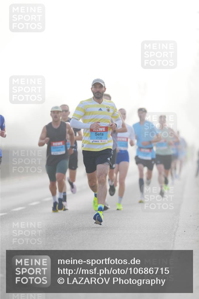 03.10.2026 - Köhlbrandbrückenlauf LAZAROV Photography http://msf.ph/oto/10686715 03.10.2026 09:12:16 Position 3 2120 meine-sportfotos.de