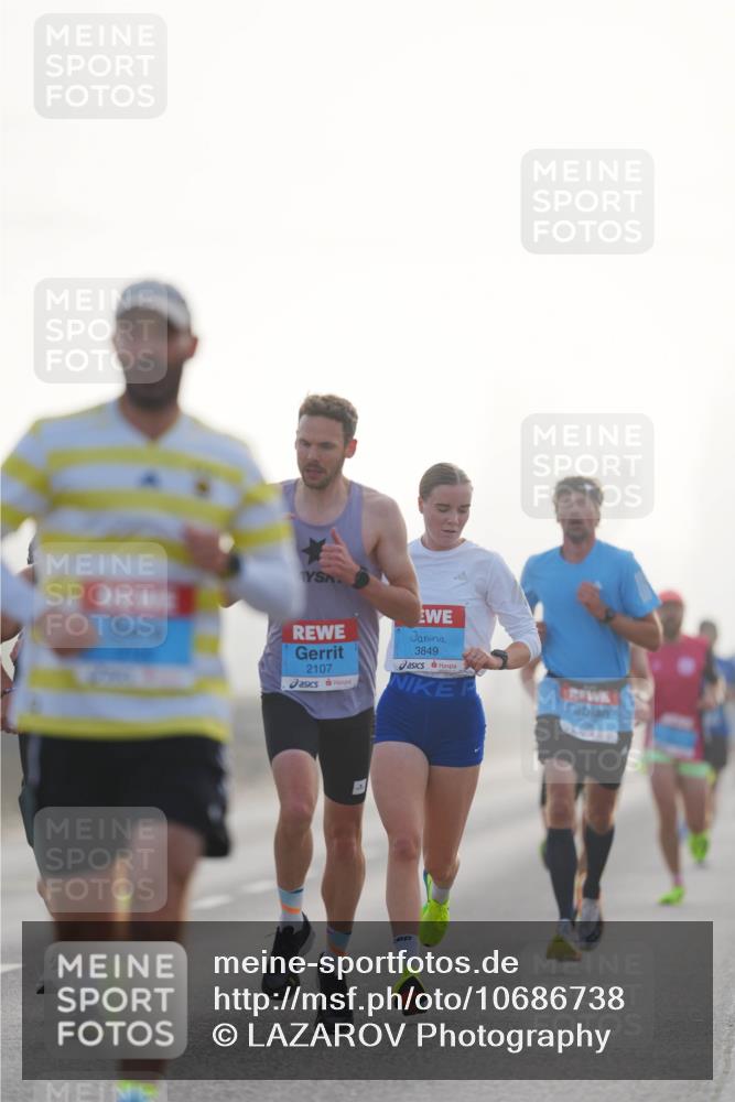 03.10.2026 - Köhlbrandbrückenlauf LAZAROV Photography http://msf.ph/oto/10686738 03.10.2026 09:12:20 Position 3 2107, 3849 meine-sportfotos.de