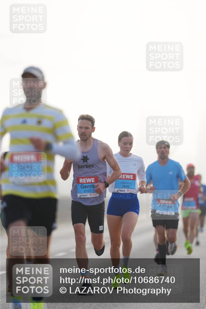 03.10.2026 - Köhlbrandbrückenlauf LAZAROV Photography http://msf.ph/oto/10686740 03.10.2026 09:12:20 Position 3 2107, 3849 meine-sportfotos.de