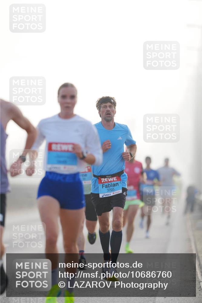 03.10.2026 - Köhlbrandbrückenlauf LAZAROV Photography http://msf.ph/oto/10686760 03.10.2026 09:12:23 Position 3 3705 meine-sportfotos.de