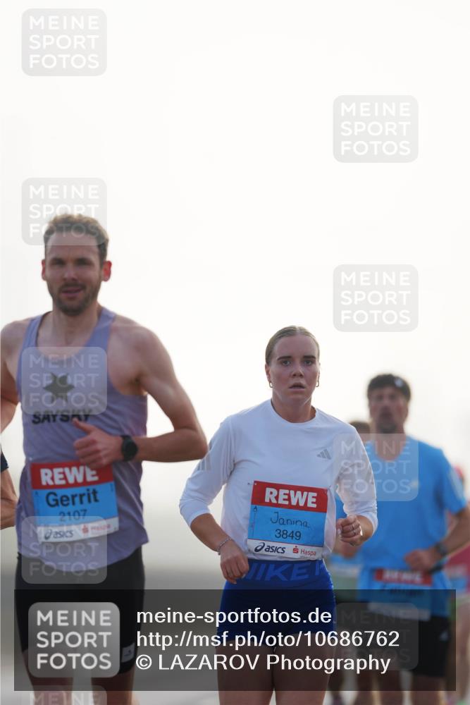 03.10.2026 - Köhlbrandbrückenlauf LAZAROV Photography http://msf.ph/oto/10686762 03.10.2026 09:12:24 Position 3 2107, 3849 meine-sportfotos.de