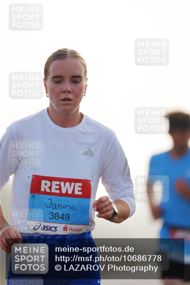 03.10.2026 - Köhlbrandbrückenlauf LAZAROV Photography http://msf.ph/oto/10686778 03.10.2026 09:12:26 Position 3 3849 meine-sportfotos.de