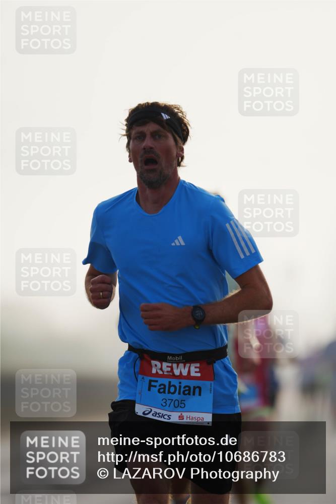 03.10.2026 - Köhlbrandbrückenlauf LAZAROV Photography http://msf.ph/oto/10686783 03.10.2026 09:12:27 Position 3 3705 meine-sportfotos.de
