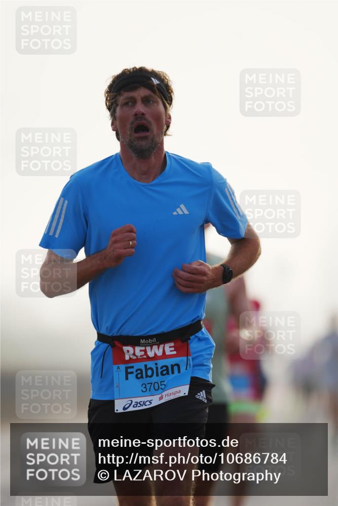 03.10.2026 - Köhlbrandbrückenlauf LAZAROV Photography http://msf.ph/oto/10686784 03.10.2026 09:12:27 Position 3 3705 meine-sportfotos.de