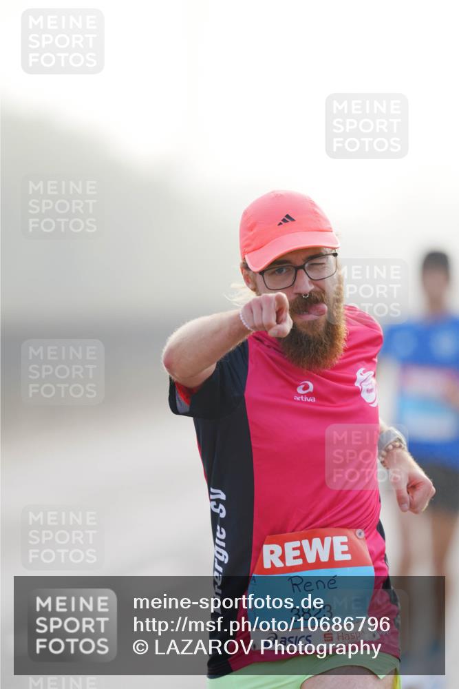 03.10.2026 - Köhlbrandbrückenlauf LAZAROV Photography http://msf.ph/oto/10686796 03.10.2026 09:12:32 Position 3 3823 meine-sportfotos.de