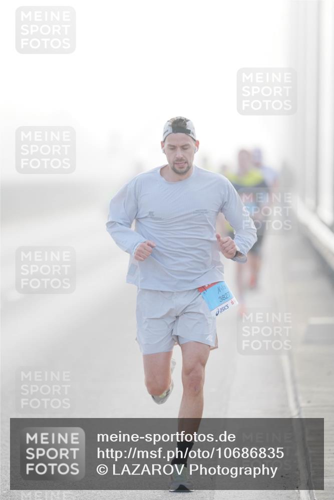 03.10.2026 - Köhlbrandbrückenlauf LAZAROV Photography http://msf.ph/oto/10686835 03.10.2026 09:12:38 Position 3 3827 meine-sportfotos.de
