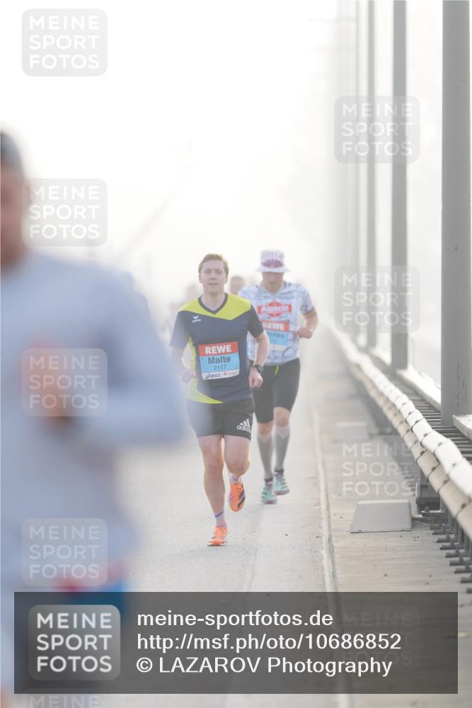 03.10.2026 - Köhlbrandbrückenlauf LAZAROV Photography http://msf.ph/oto/10686852 03.10.2026 09:12:41 Position 3 2117 meine-sportfotos.de