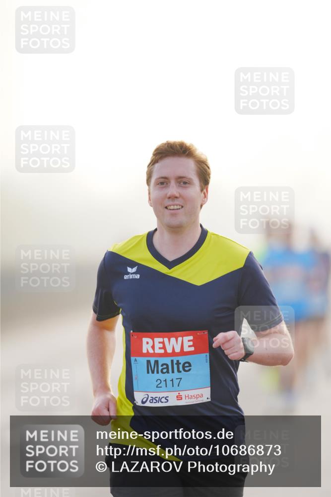 03.10.2026 - Köhlbrandbrückenlauf LAZAROV Photography http://msf.ph/oto/10686873 03.10.2026 09:12:49 Position 3 2117 meine-sportfotos.de