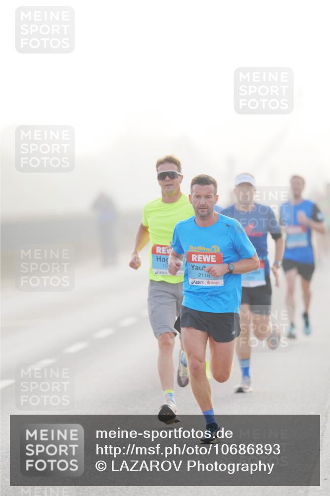 03.10.2026 - Köhlbrandbrückenlauf LAZAROV Photography http://msf.ph/oto/10686893 03.10.2026 09:12:52 Position 3 4, 13, 2116 meine-sportfotos.de