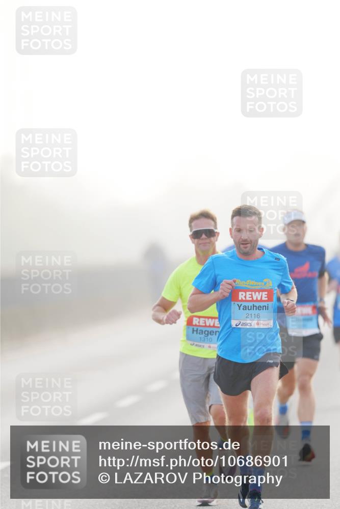 03.10.2026 - Köhlbrandbrückenlauf LAZAROV Photography http://msf.ph/oto/10686901 03.10.2026 09:12:53 Position 3 4, 2116, 1310 meine-sportfotos.de