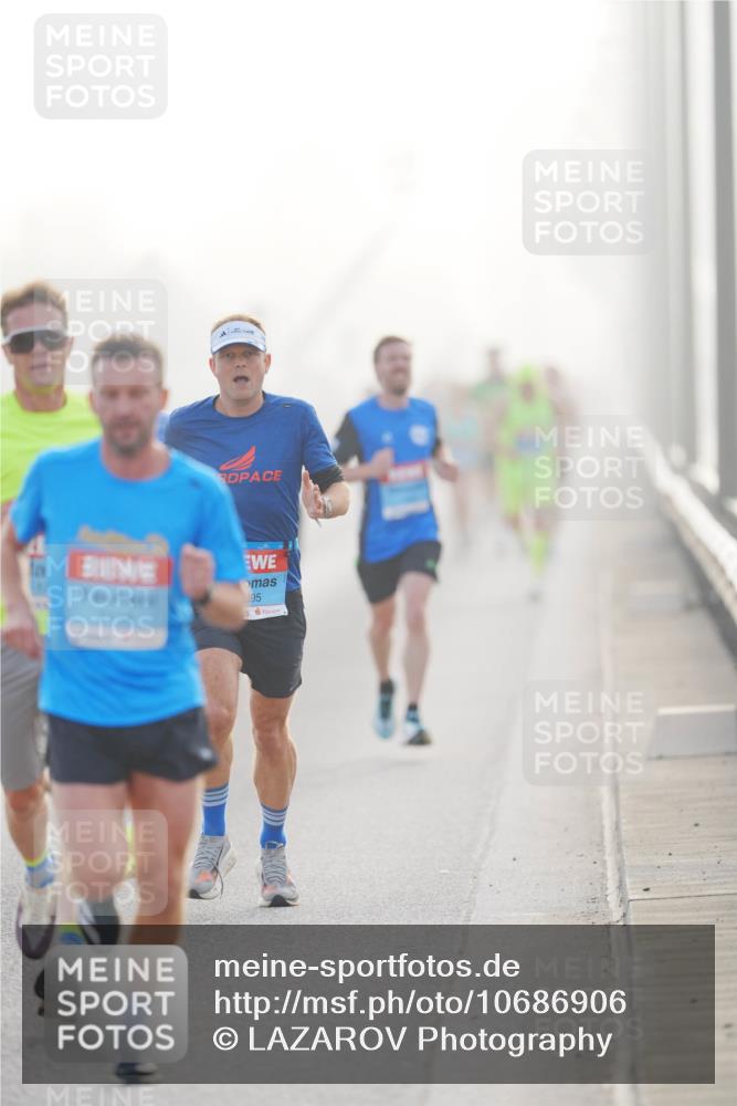 03.10.2026 - Köhlbrandbrückenlauf LAZAROV Photography http://msf.ph/oto/10686906 03.10.2026 09:12:54 Position 3 41, 95 meine-sportfotos.de