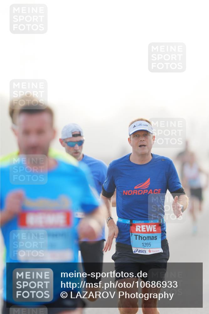 03.10.2026 - Köhlbrandbrückenlauf LAZAROV Photography http://msf.ph/oto/10686933 03.10.2026 09:12:57 Position 3 1395 meine-sportfotos.de