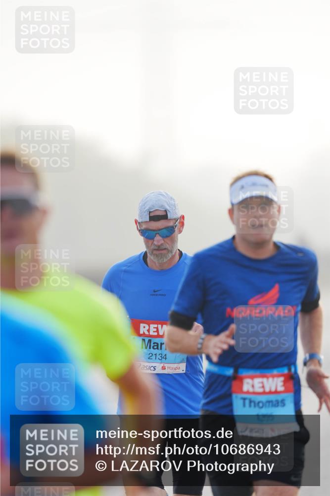 03.10.2026 - Köhlbrandbrückenlauf LAZAROV Photography http://msf.ph/oto/10686943 03.10.2026 09:12:58 Position 3 2134, 1395 meine-sportfotos.de