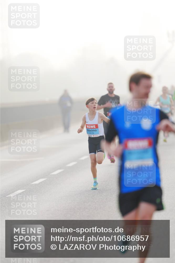 03.10.2026 - Köhlbrandbrückenlauf LAZAROV Photography http://msf.ph/oto/10686957 03.10.2026 09:13:01 Position 3 2170 meine-sportfotos.de
