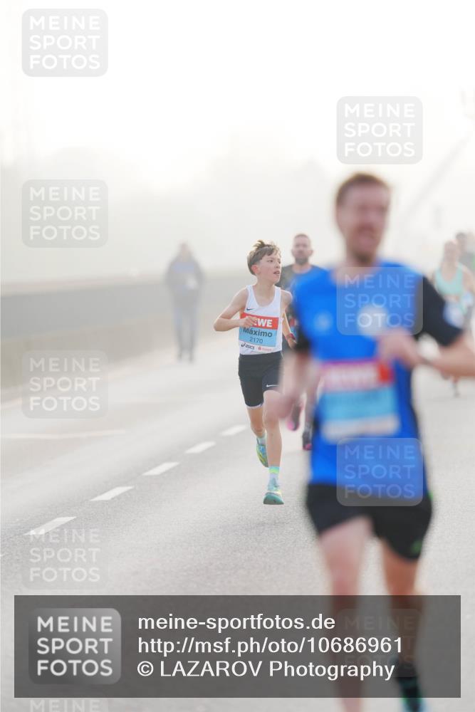 03.10.2026 - Köhlbrandbrückenlauf LAZAROV Photography http://msf.ph/oto/10686961 03.10.2026 09:13:01 Position 3 2170 meine-sportfotos.de