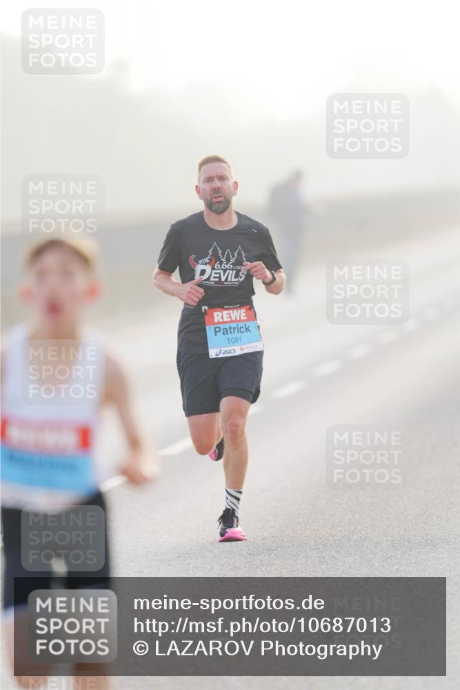 03.10.2026 - Köhlbrandbrückenlauf LAZAROV Photography http://msf.ph/oto/10687013 03.10.2026 09:13:08 Position 3 6, 66, 1091 meine-sportfotos.de