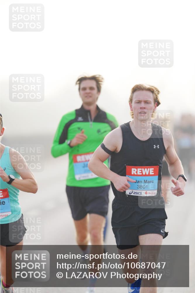 03.10.2026 - Köhlbrandbrückenlauf LAZAROV Photography http://msf.ph/oto/10687047 03.10.2026 09:13:16 Position 3 3801 meine-sportfotos.de
