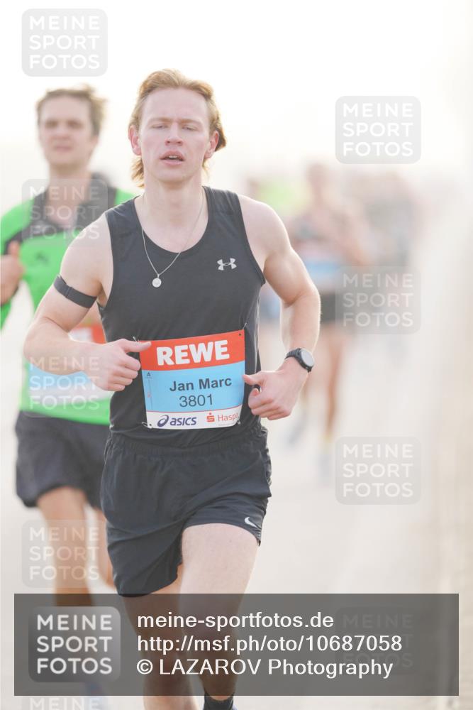 03.10.2026 - Köhlbrandbrückenlauf LAZAROV Photography http://msf.ph/oto/10687058 03.10.2026 09:13:17 Position 3 3801 meine-sportfotos.de
