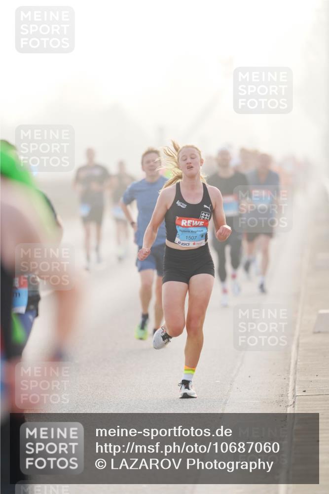 03.10.2026 - Köhlbrandbrückenlauf LAZAROV Photography http://msf.ph/oto/10687060 03.10.2026 09:13:18 Position 3 1507 meine-sportfotos.de