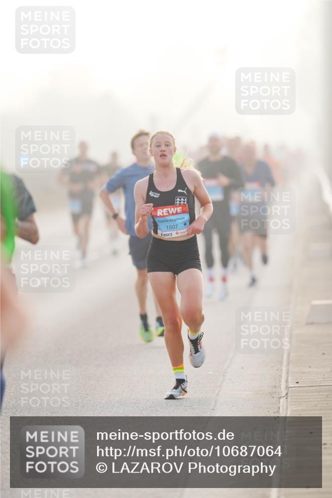 03.10.2026 - Köhlbrandbrückenlauf LAZAROV Photography http://msf.ph/oto/10687064 03.10.2026 09:13:19 Position 3 1507 meine-sportfotos.de
