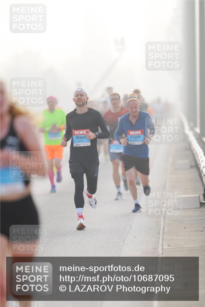 03.10.2026 - Köhlbrandbrückenlauf LAZAROV Photography http://msf.ph/oto/10687095 03.10.2026 09:13:23 Position 3 2077, 2375 meine-sportfotos.de