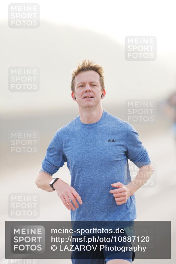 03.10.2026 - Köhlbrandbrückenlauf LAZAROV Photography http://msf.ph/oto/10687120 03.10.2026 09:13:27 Position 3  meine-sportfotos.de