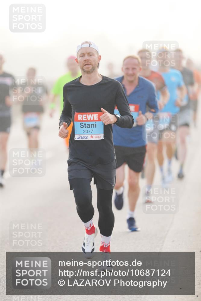 03.10.2026 - Köhlbrandbrückenlauf LAZAROV Photography http://msf.ph/oto/10687124 03.10.2026 09:13:27 Position 3 2077 meine-sportfotos.de