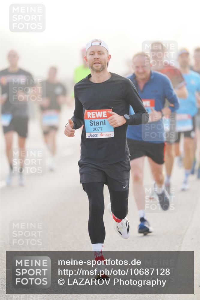 03.10.2026 - Köhlbrandbrückenlauf LAZAROV Photography http://msf.ph/oto/10687128 03.10.2026 09:13:28 Position 3 2077 meine-sportfotos.de