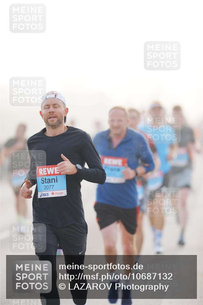 03.10.2026 - Köhlbrandbrückenlauf LAZAROV Photography http://msf.ph/oto/10687132 03.10.2026 09:13:28 Position 3 2077 meine-sportfotos.de