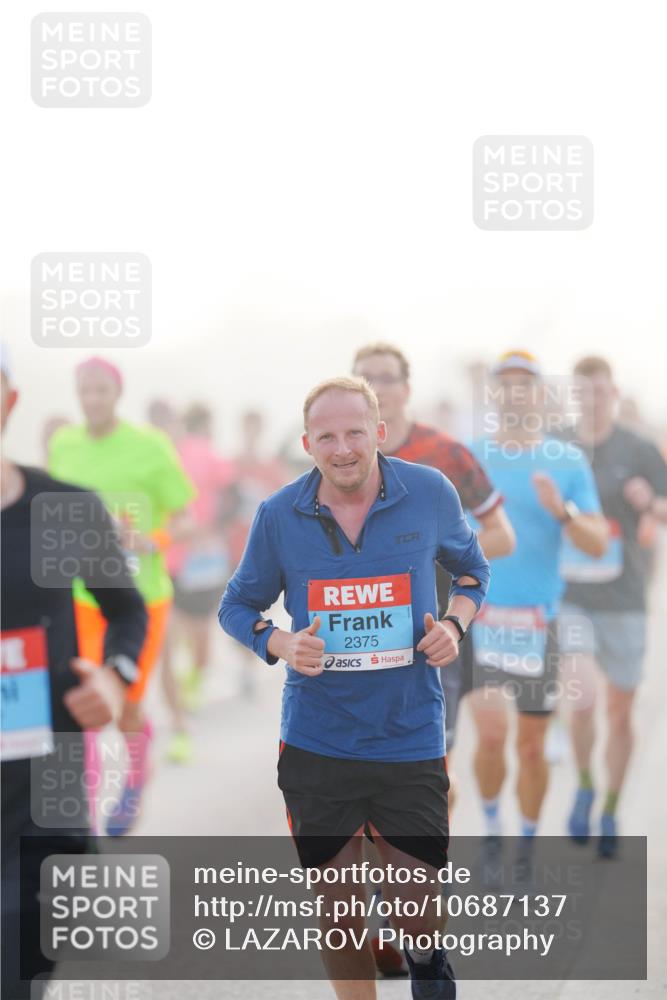 03.10.2026 - Köhlbrandbrückenlauf LAZAROV Photography http://msf.ph/oto/10687137 03.10.2026 09:13:29 Position 3 2375 meine-sportfotos.de