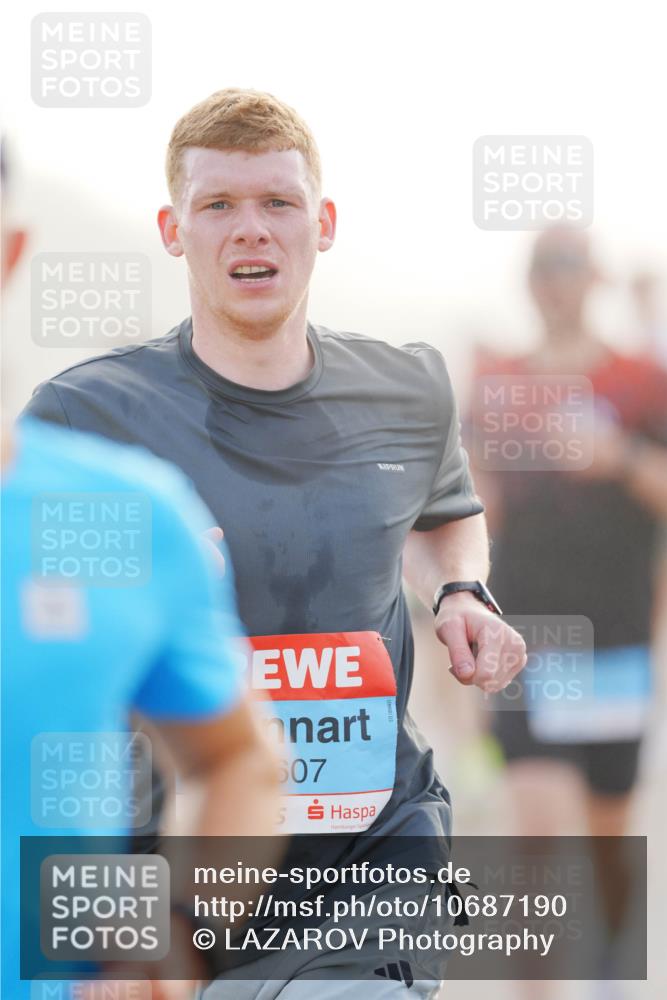 03.10.2026 - Köhlbrandbrückenlauf LAZAROV Photography http://msf.ph/oto/10687190 03.10.2026 09:13:36 Position 3 607 meine-sportfotos.de