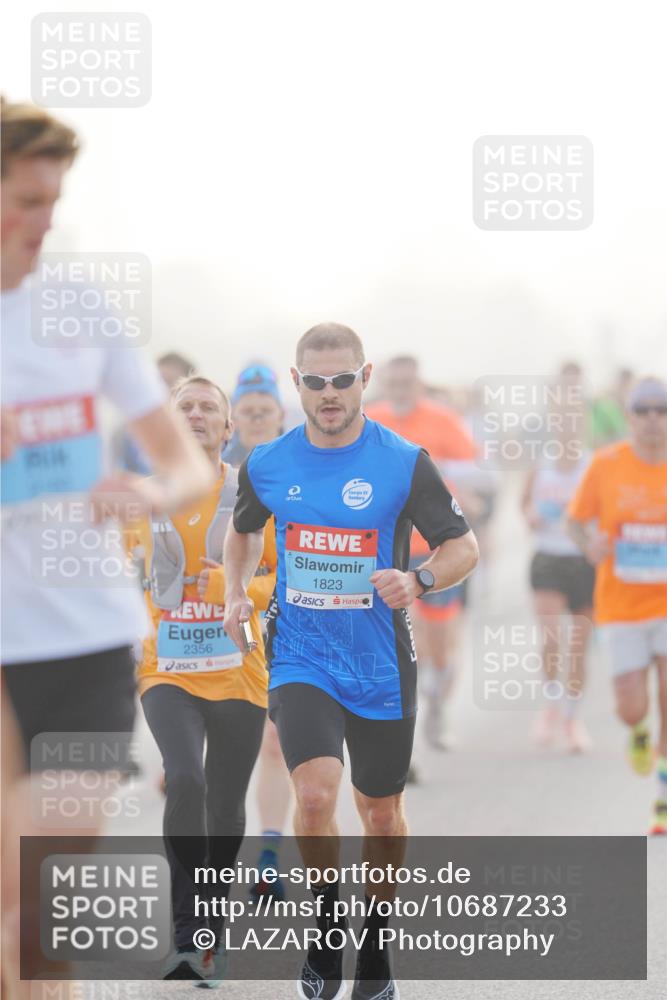 03.10.2026 - Köhlbrandbrückenlauf LAZAROV Photography http://msf.ph/oto/10687233 03.10.2026 09:13:43 Position 3 2356, 1823 meine-sportfotos.de