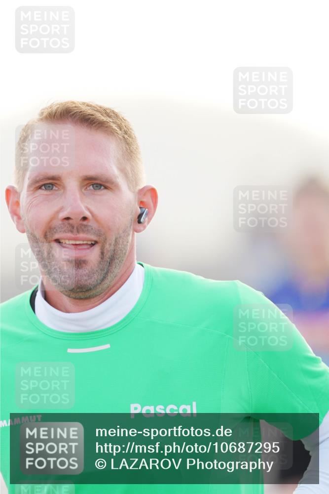 03.10.2026 - Köhlbrandbrückenlauf LAZAROV Photography http://msf.ph/oto/10687295 03.10.2026 09:13:54 Position 3  meine-sportfotos.de