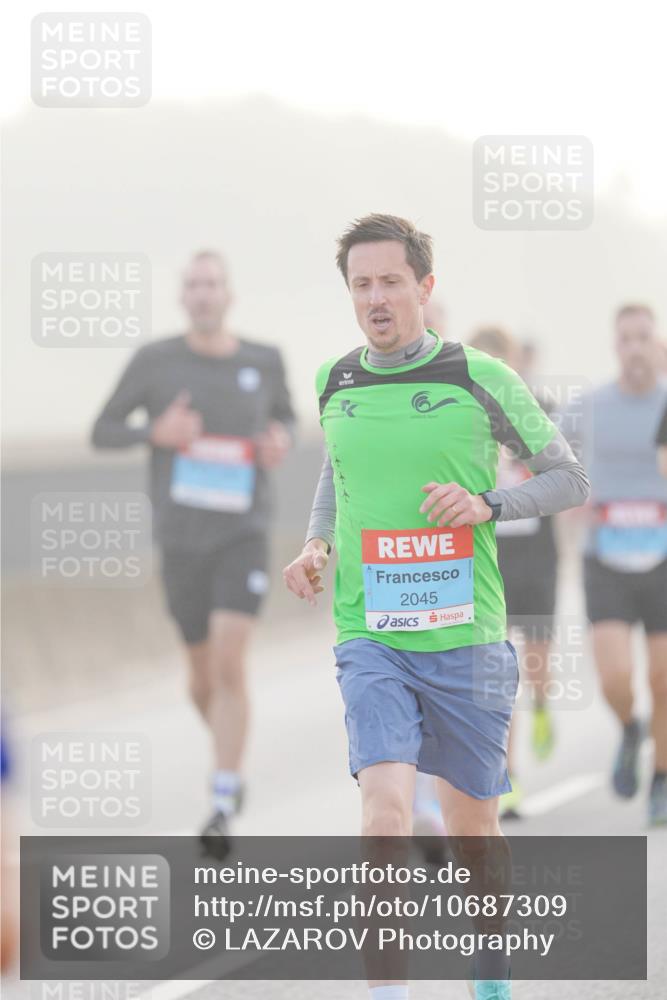 03.10.2026 - Köhlbrandbrückenlauf LAZAROV Photography http://msf.ph/oto/10687309 03.10.2026 09:13:56 Position 3 2045 meine-sportfotos.de