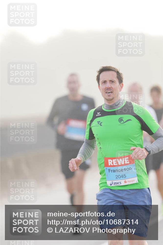 03.10.2026 - Köhlbrandbrückenlauf LAZAROV Photography http://msf.ph/oto/10687314 03.10.2026 09:13:57 Position 3 2045 meine-sportfotos.de
