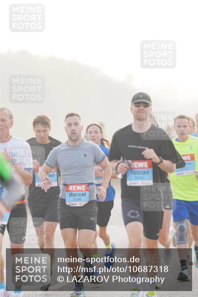03.10.2026 - Köhlbrandbrückenlauf LAZAROV Photography http://msf.ph/oto/10687318 03.10.2026 09:13:58 Position 3 2206, 2656, 2135 meine-sportfotos.de
