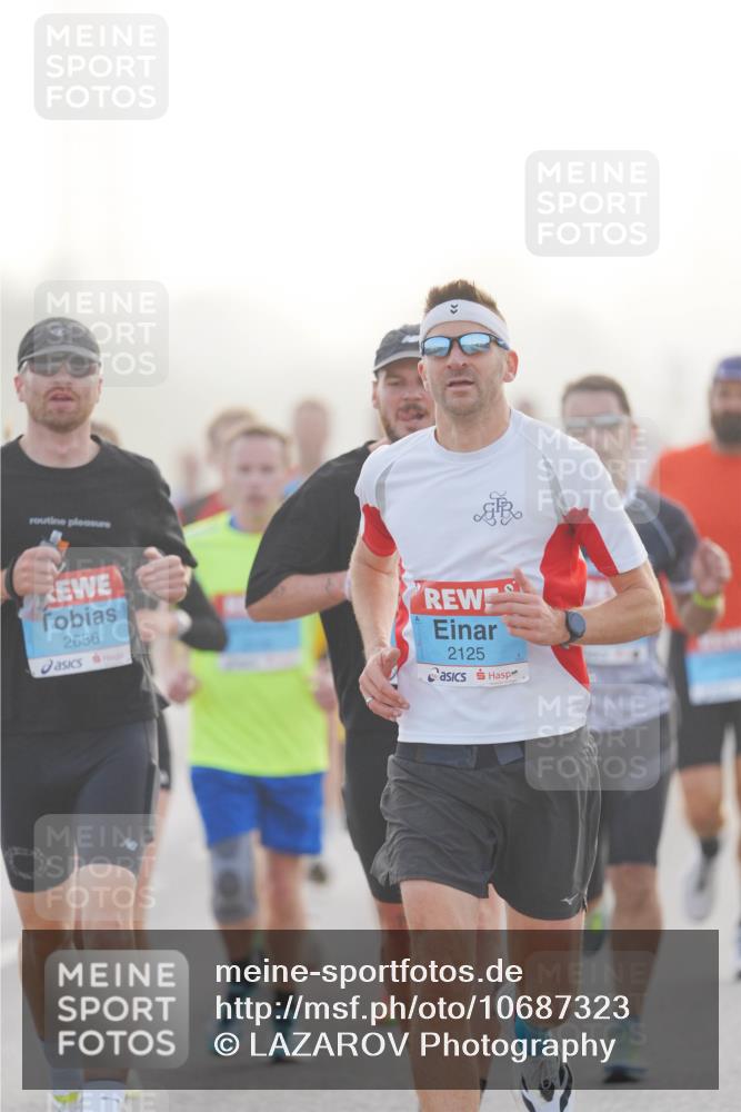 03.10.2026 - Köhlbrandbrückenlauf LAZAROV Photography http://msf.ph/oto/10687323 03.10.2026 09:13:58 Position 3 2656, 2125 meine-sportfotos.de