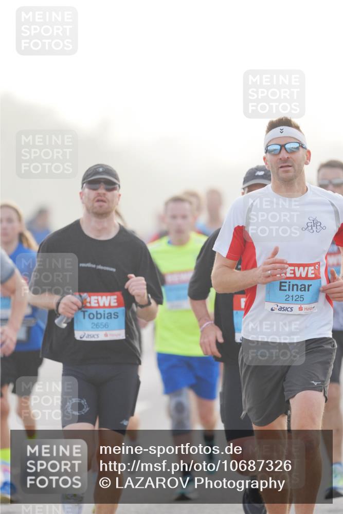 03.10.2026 - Köhlbrandbrückenlauf LAZAROV Photography http://msf.ph/oto/10687326 03.10.2026 09:13:58 Position 3 2656, 2125 meine-sportfotos.de